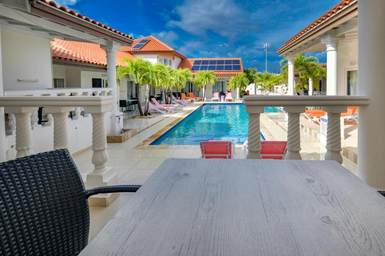 Boutique Hotel Swiss Paradise Aruba Villas And Suites Palm Beach Eksteriør bilde