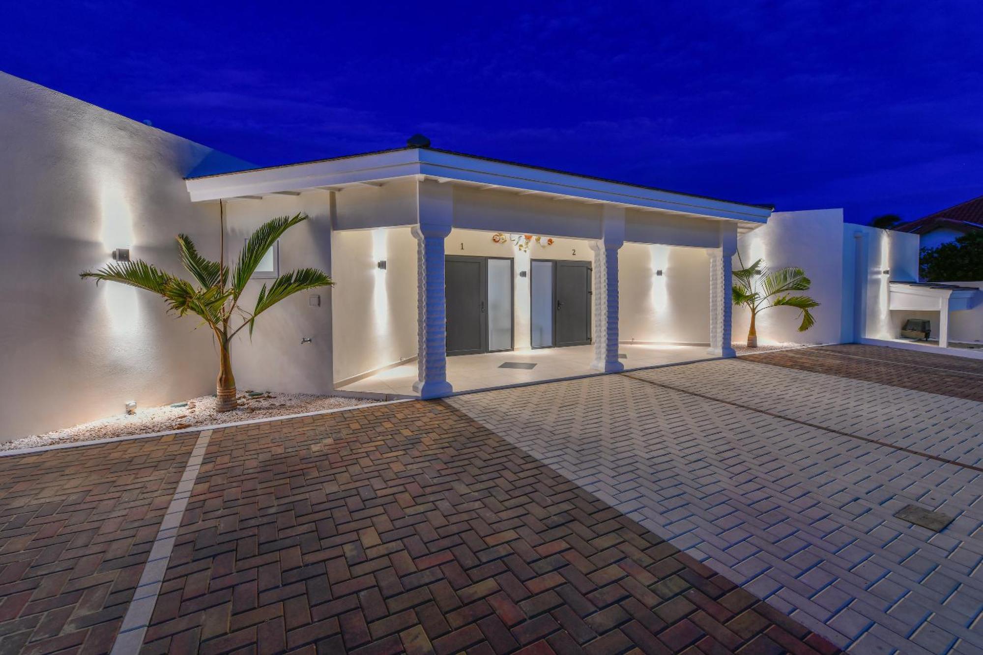 Boutique Hotel Swiss Paradise Aruba Villas And Suites Palm Beach Eksteriør bilde