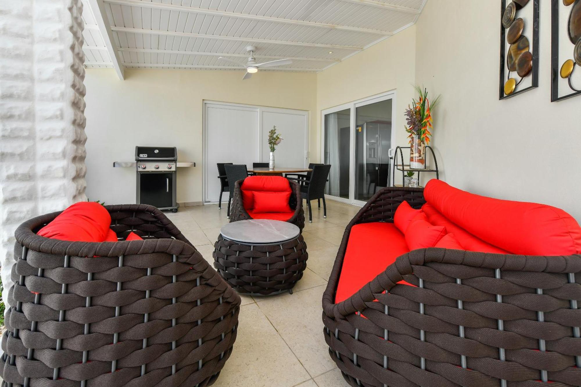 Boutique Hotel Swiss Paradise Aruba Villas And Suites Palm Beach Eksteriør bilde