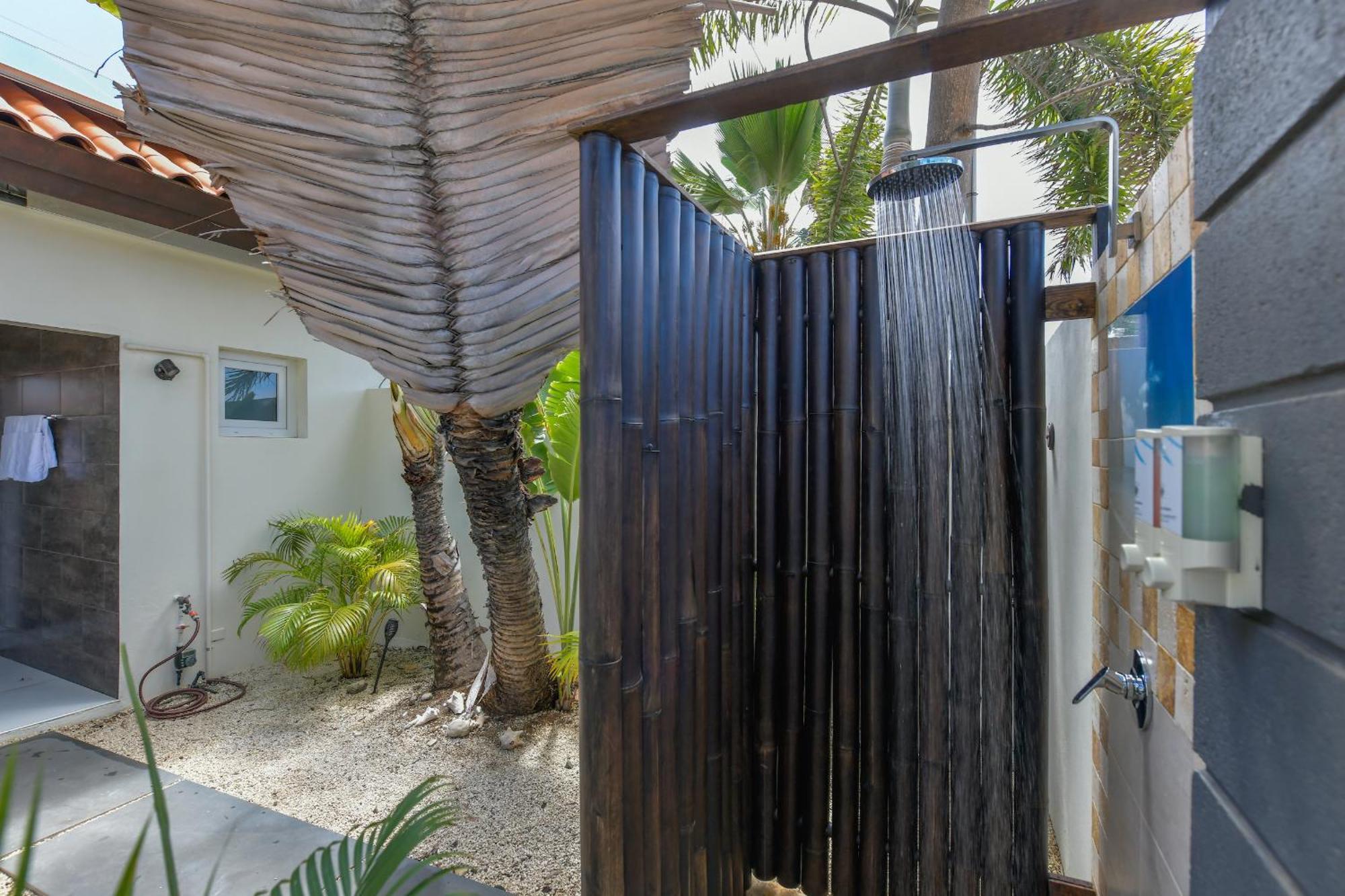 Boutique Hotel Swiss Paradise Aruba Villas And Suites Palm Beach Eksteriør bilde