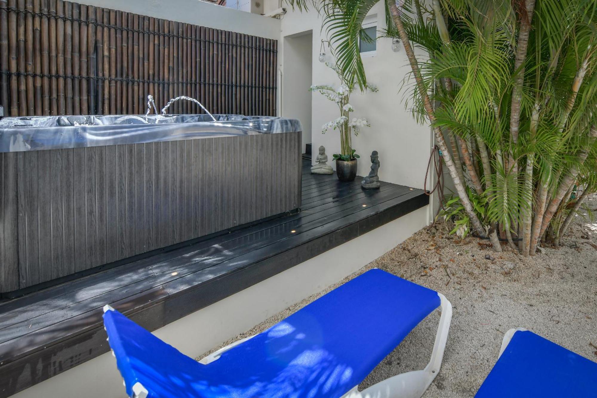 Boutique Hotel Swiss Paradise Aruba Villas And Suites Palm Beach Eksteriør bilde